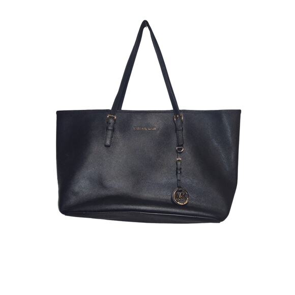 Michael Kors Jet Set Saffiano Purse - Picture 1 of 2